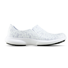 Load image into Gallery viewer, Grip&comfy Non Slip Shoes for Women - Printed Medical Health Care Workers Slip on - Comfortable Waterproof Walking Clogs